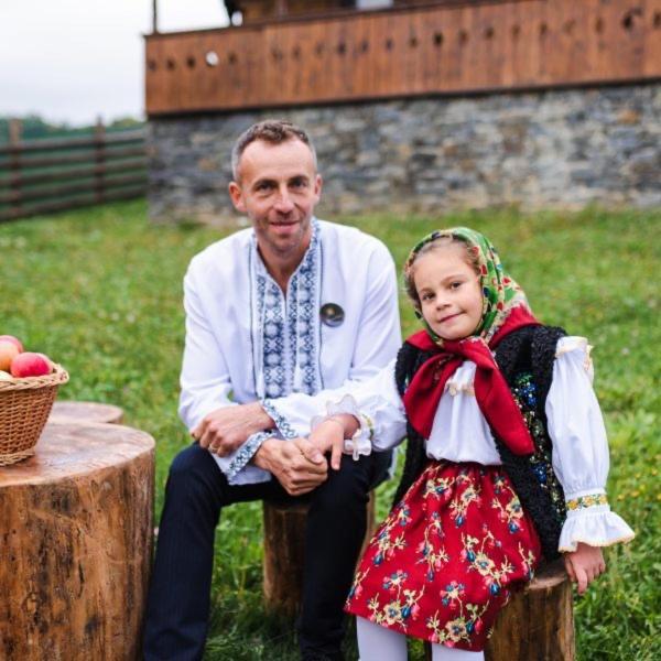 Conacul Maramuresean Bilgar Bogdan Vodă Eksteriør billede
